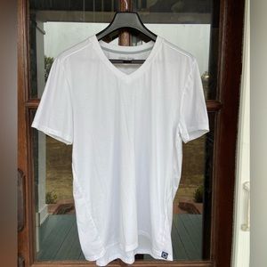 FISHER+BAKER Mission v neck white‎ tee shirt. XL